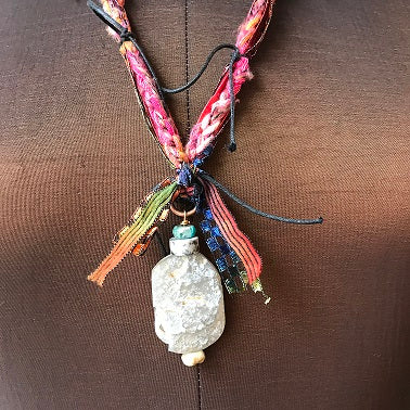 Fiber Necklace w/Stones (NF09)