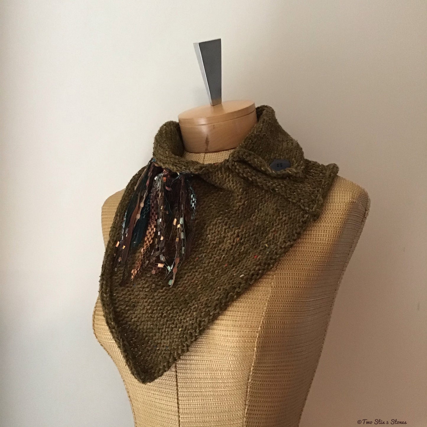 Brown Tweed Shawlette w/Fringe