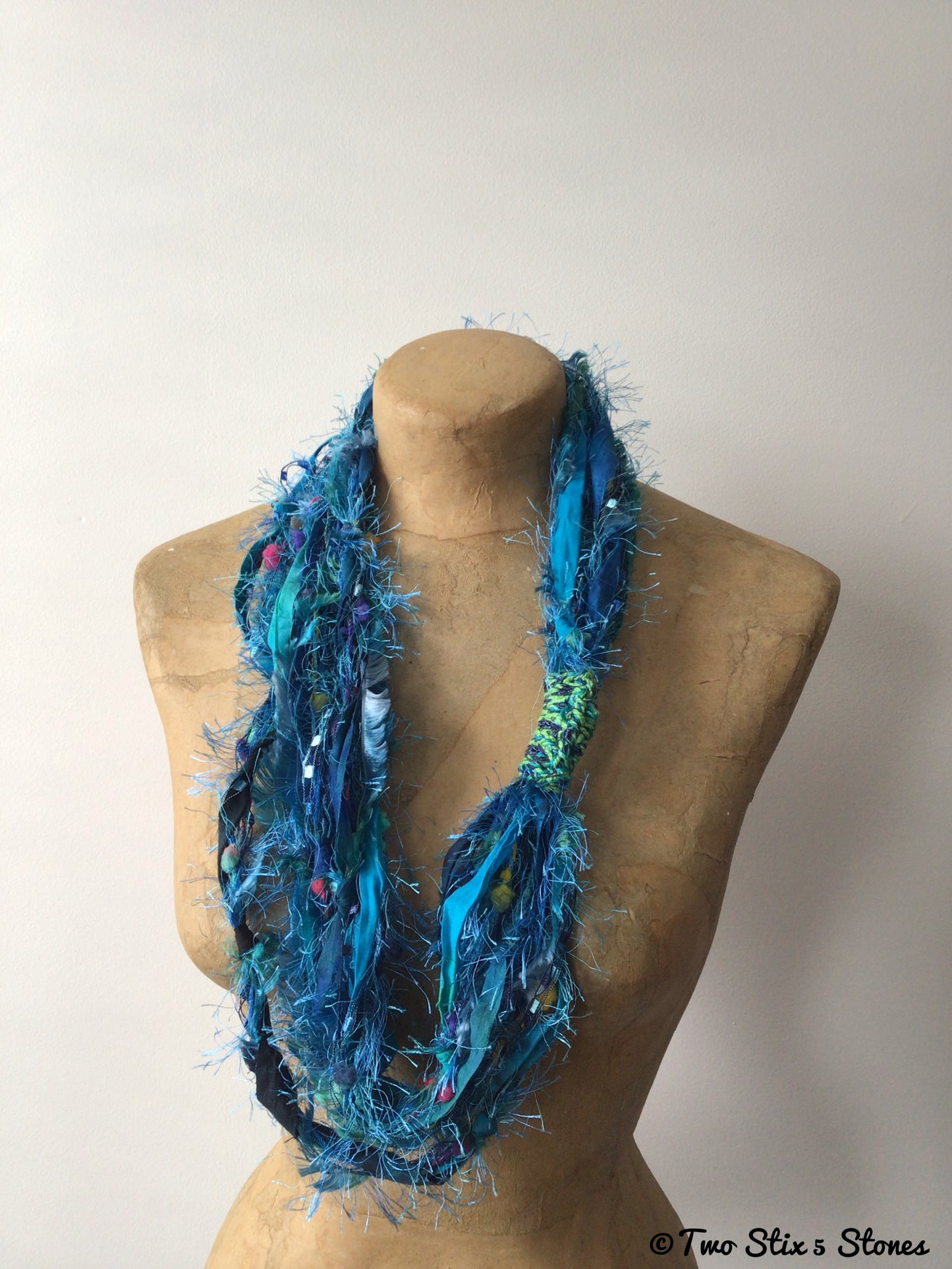 Blue Fiber Necklace w/Band