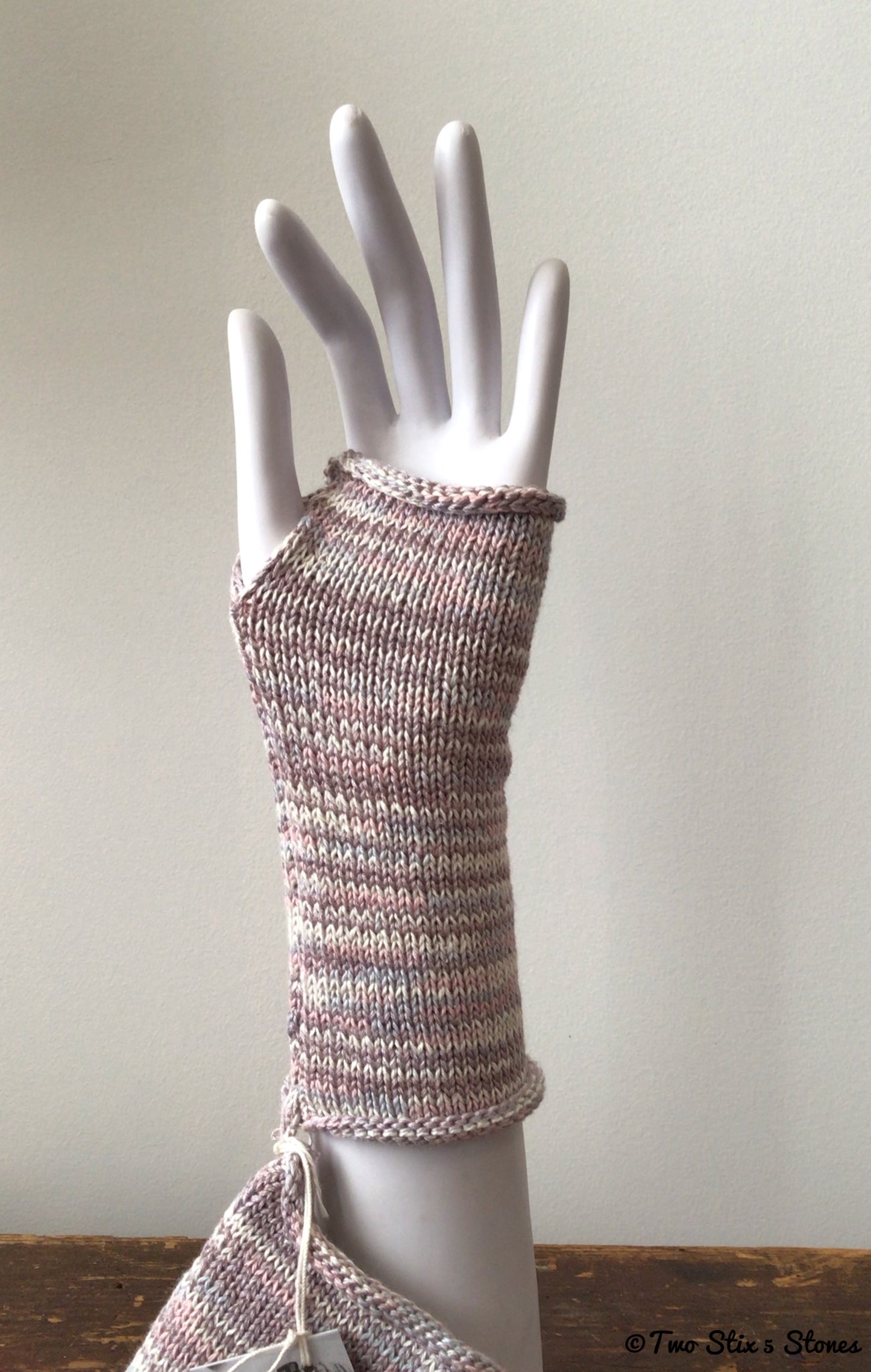 Cream Fingerless Knit Gloves