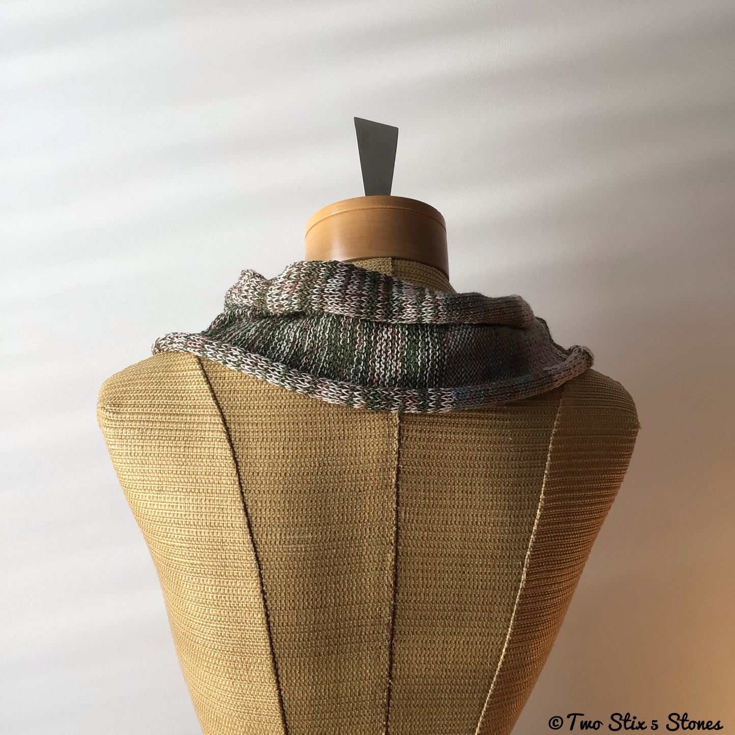 Green Tweed Shawlette