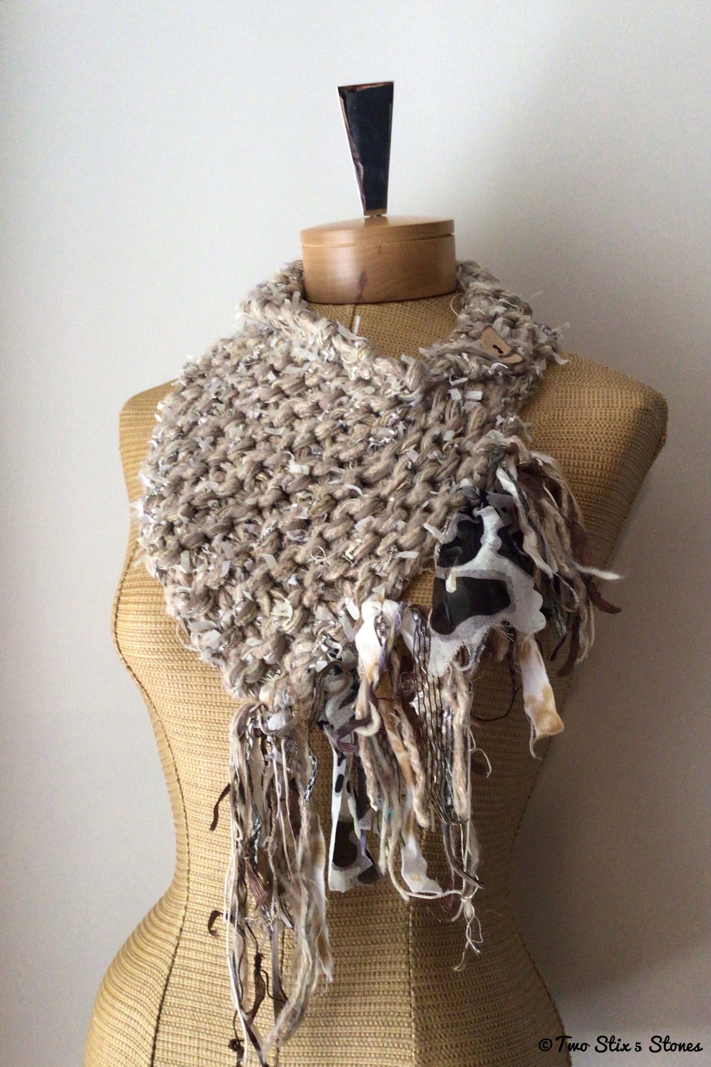 Oatmeal Tweed Shawlette
