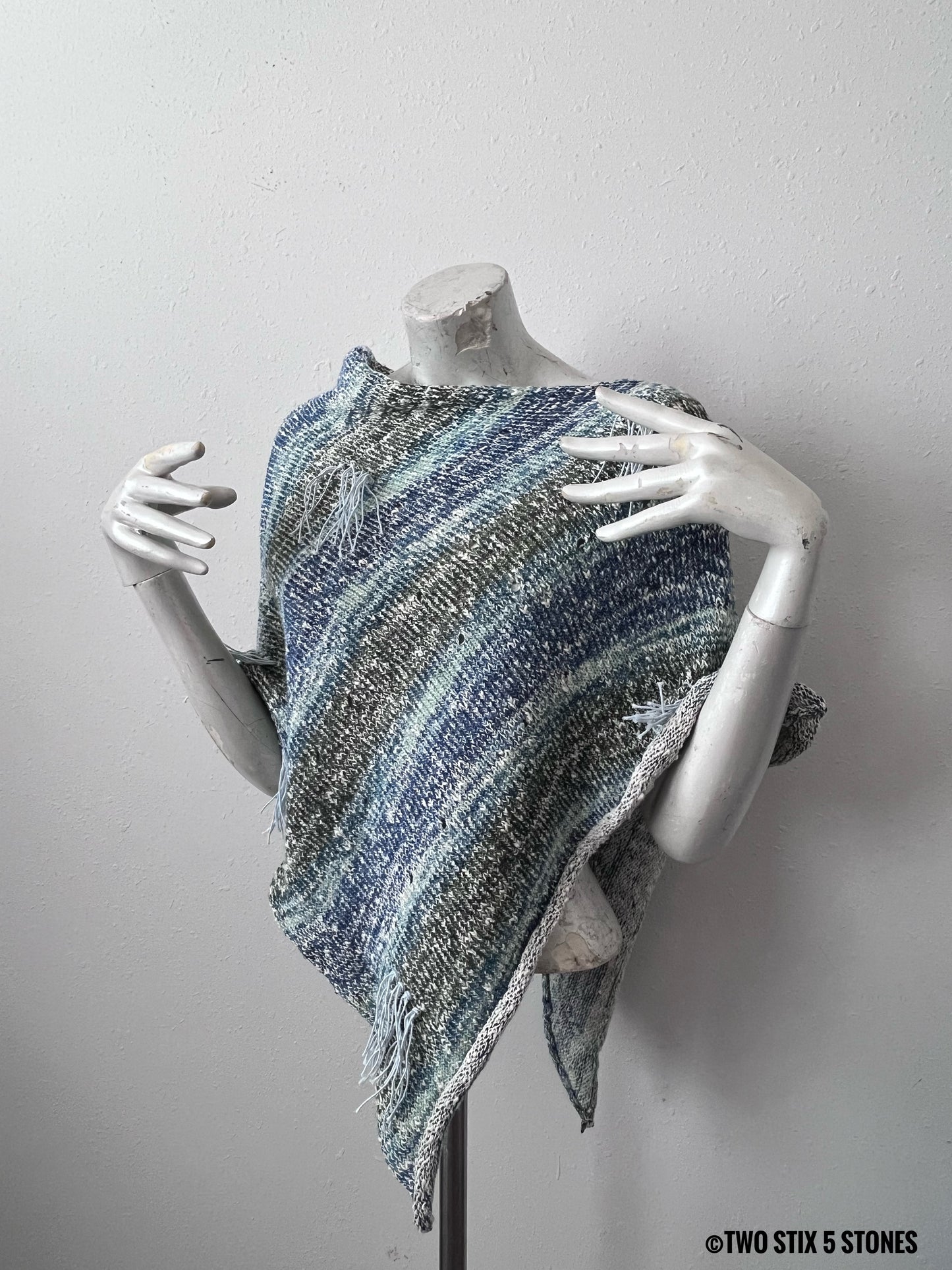 Poncho w/Lace & Fringe