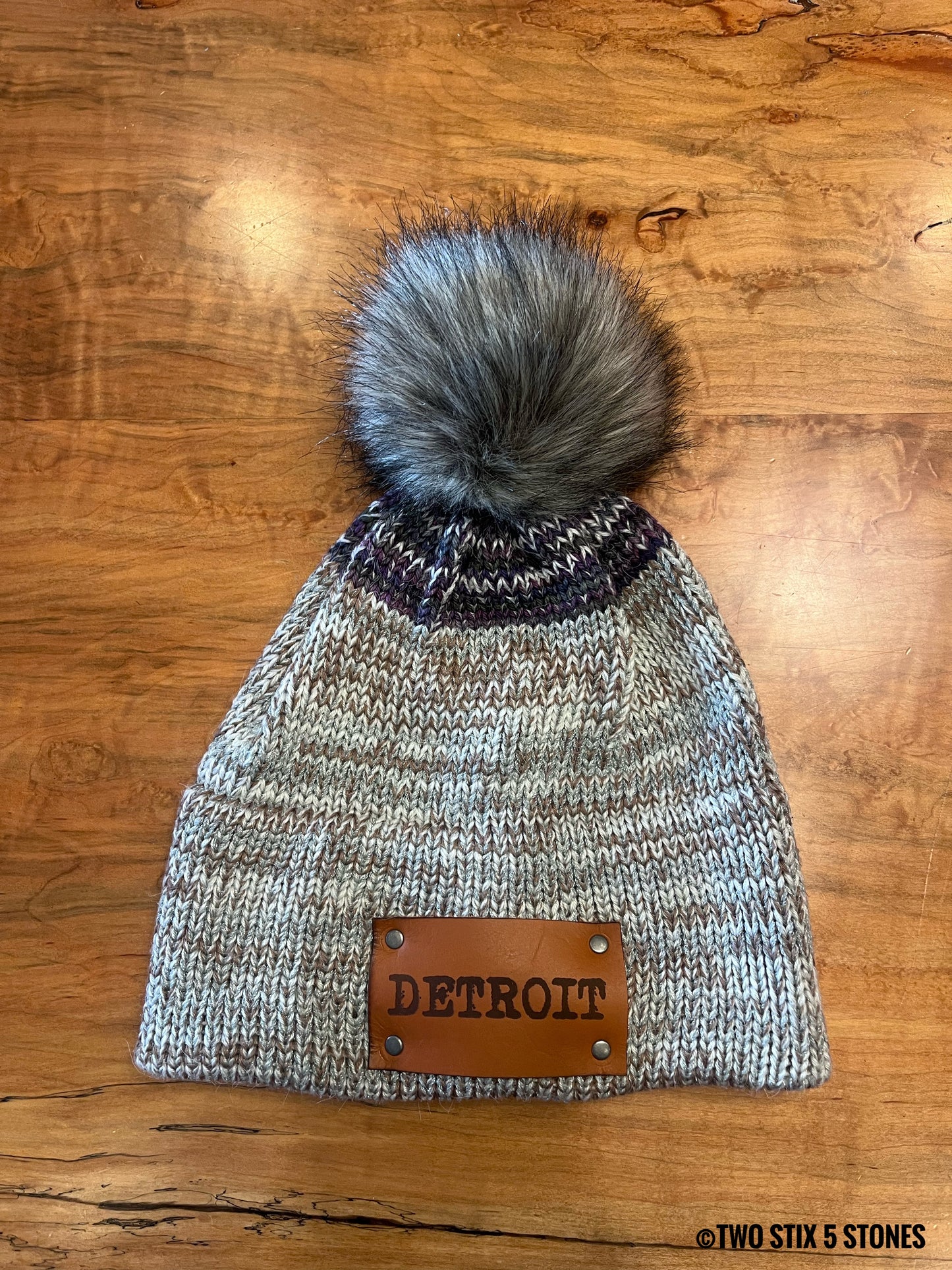 Detroit Beanie w/Faux Fur Pom Pom