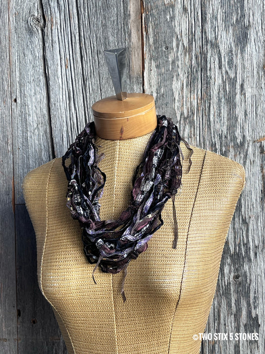 Fiber Neckpiece w/Band