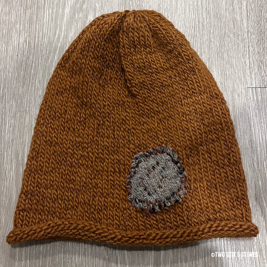 Knit Slouchy Beanie w/Appliqué