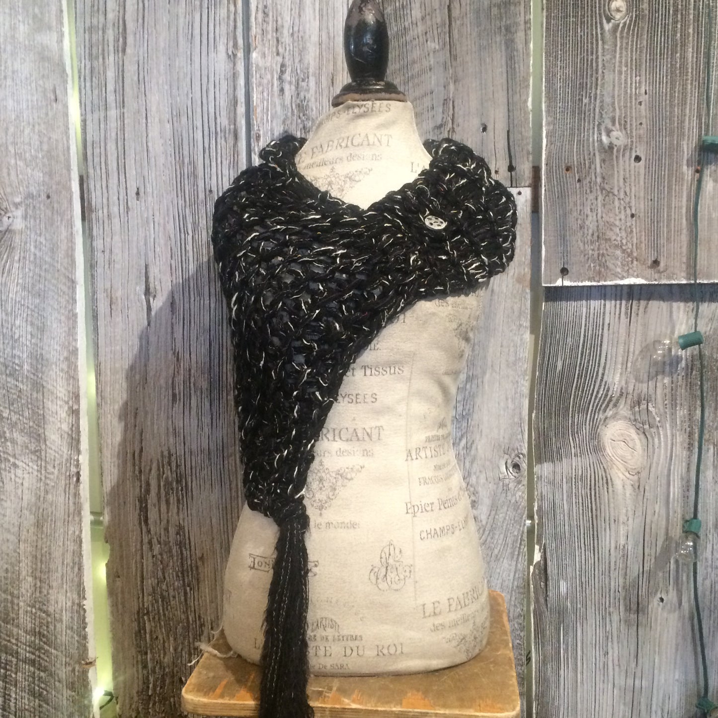 Black Tweed Shawl w/Tassel & Ceramic Button