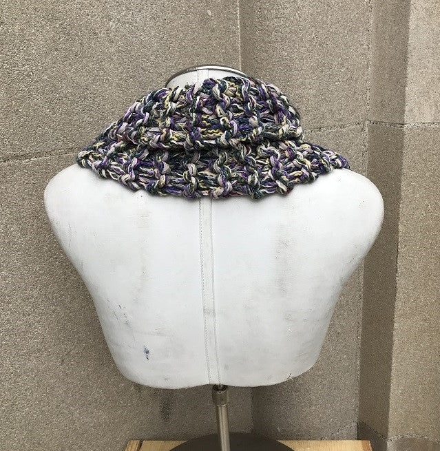 Lavender & Blue Tweed shawlette w/Fringe (SL8)