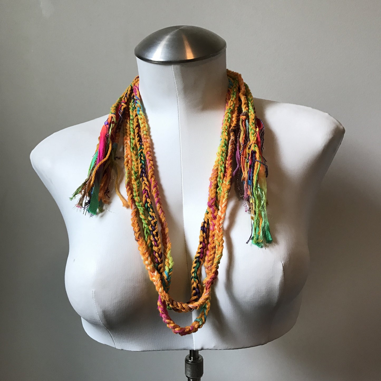 Funky Chic Boho Fiber Necklace (TN3)