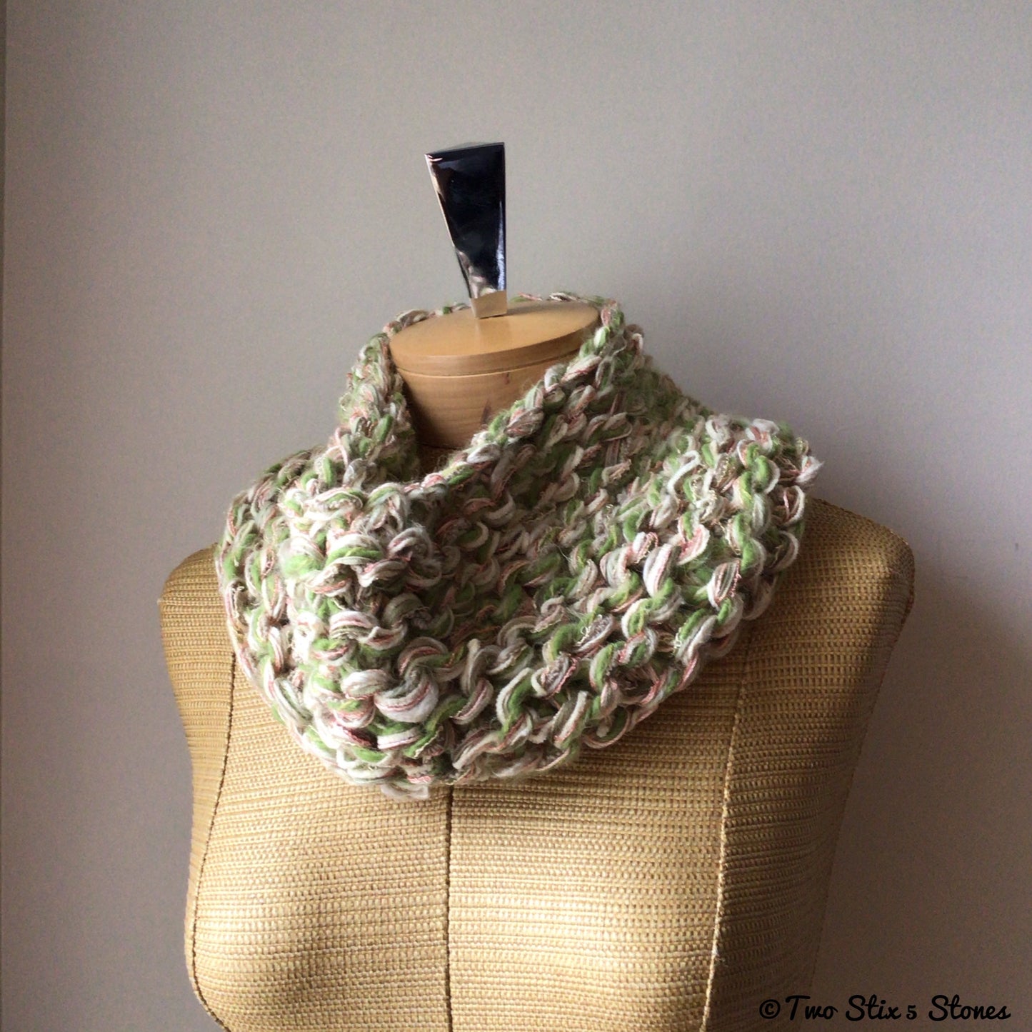 Green Tweed Knit Cowl