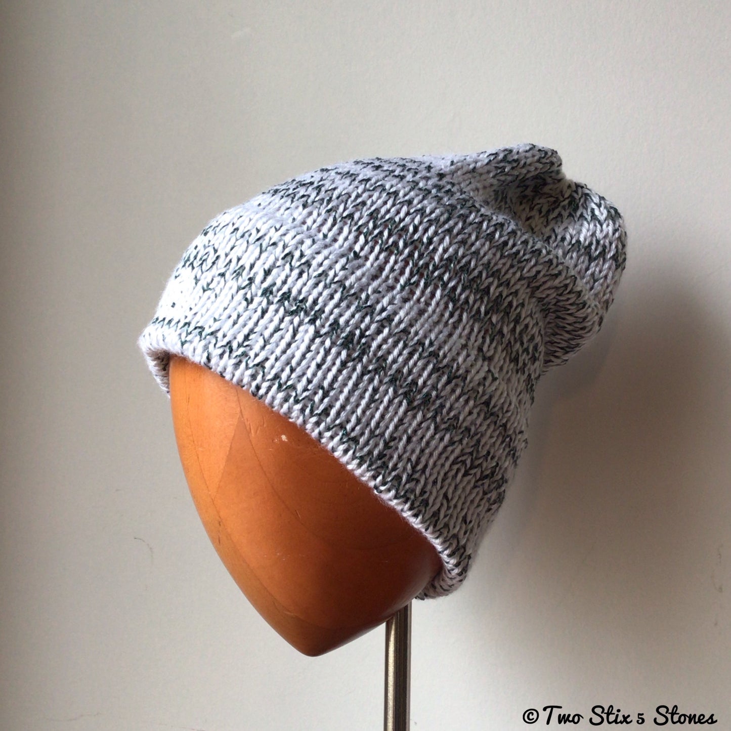 White & Hunter Green Tweed Knit Beanie