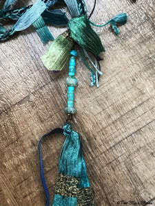 Funky Turquoise Toned Fiber Necklace w/Semi-Precious Stones