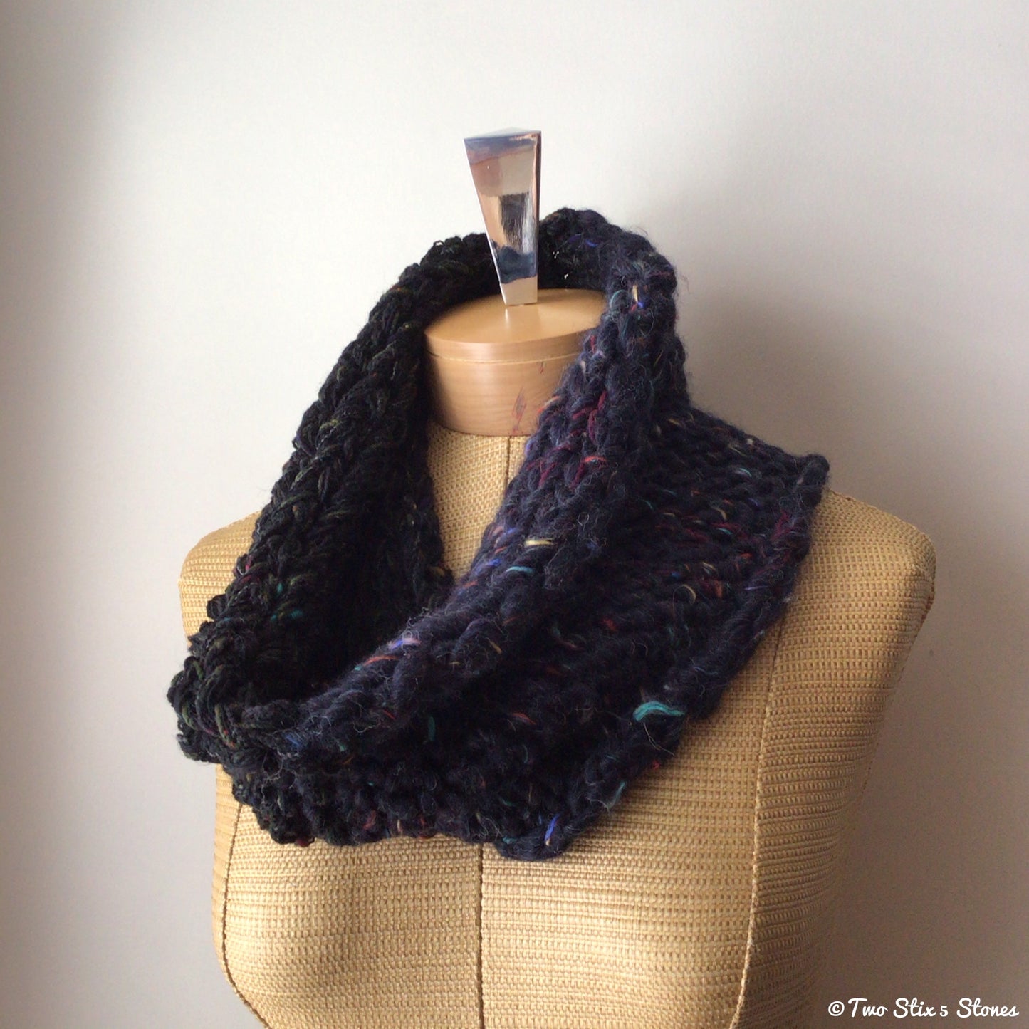 Navy Blue & Black Tweed Cowl