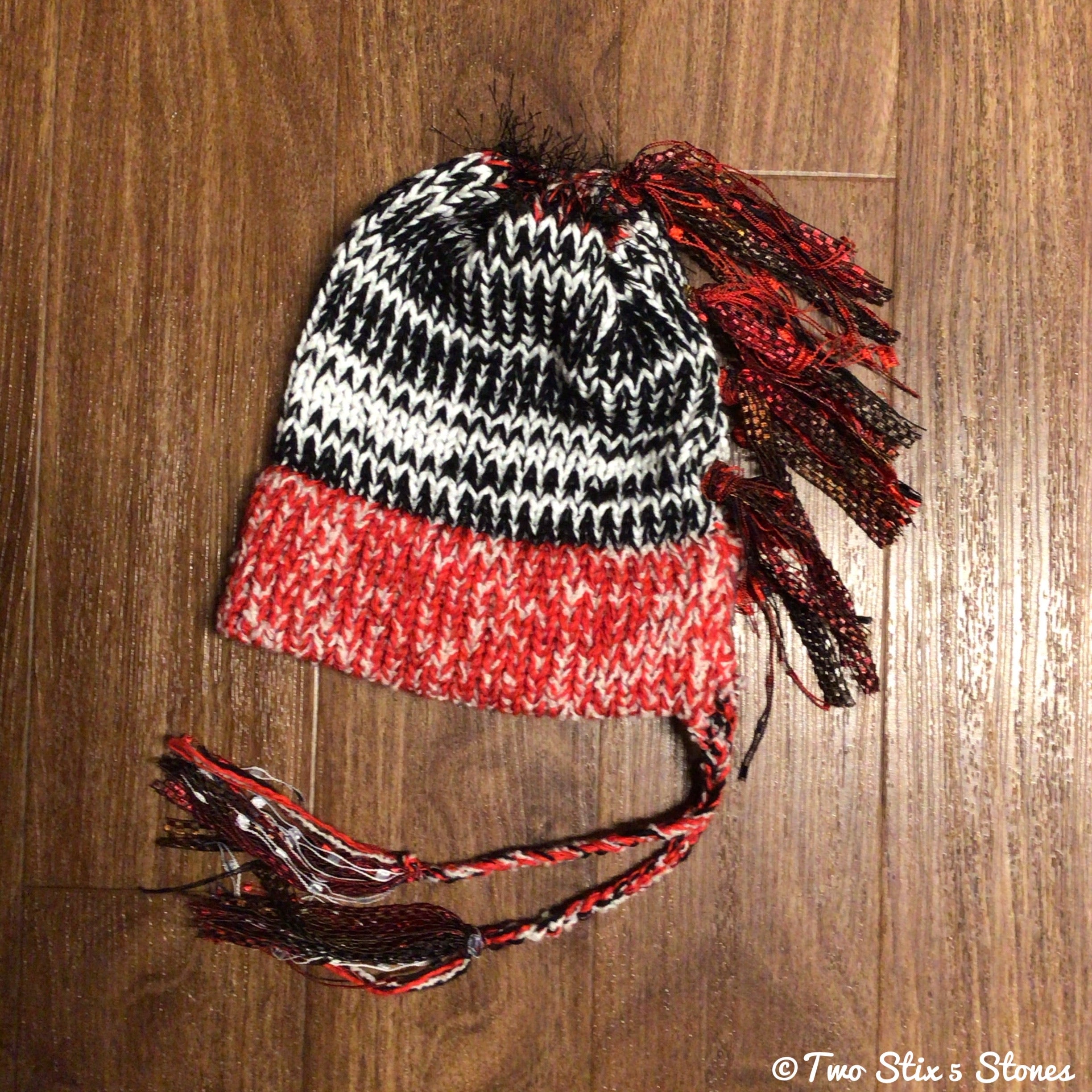 (Up to 12M) Red/White/Black *Funky Chic* Baby Hat