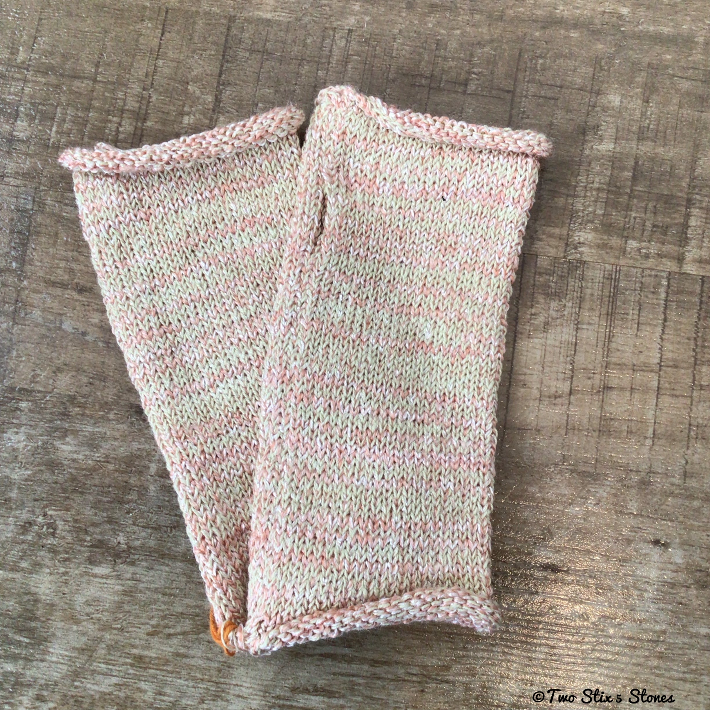Natural & Pink Tweed Fingerless Gloves