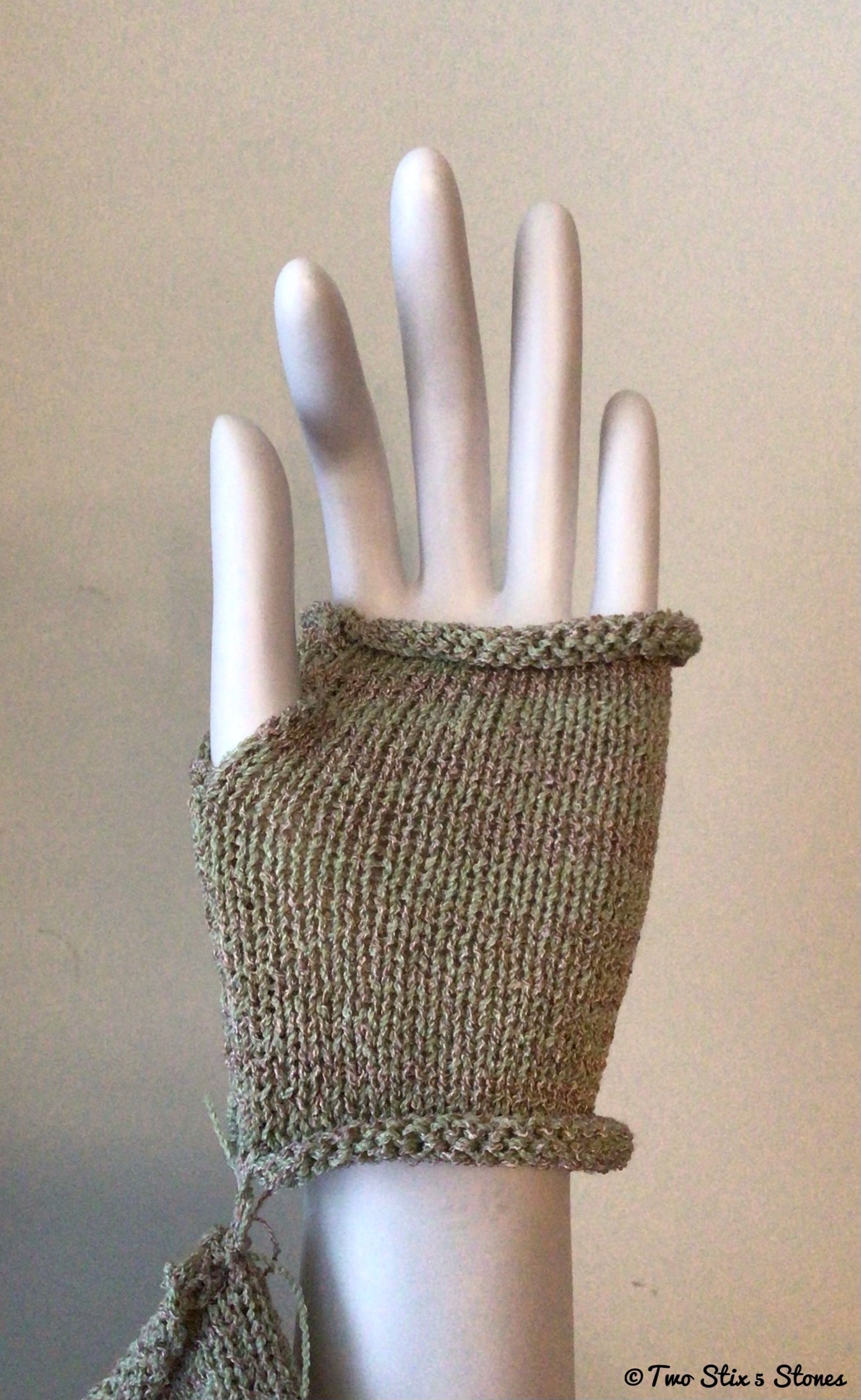 Mini Lavender Green Fingerless Gloves